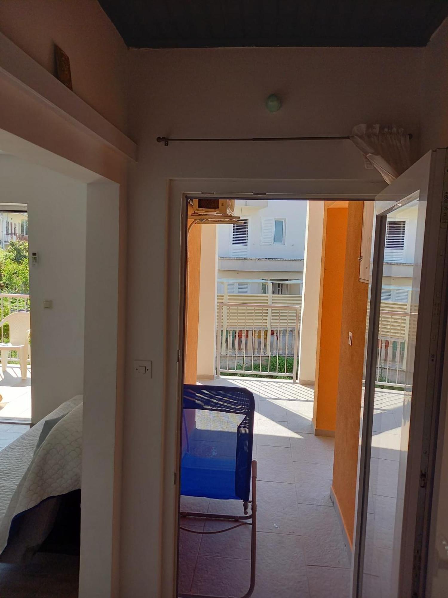 Apartment Zrno Makarska Exteriör bild
