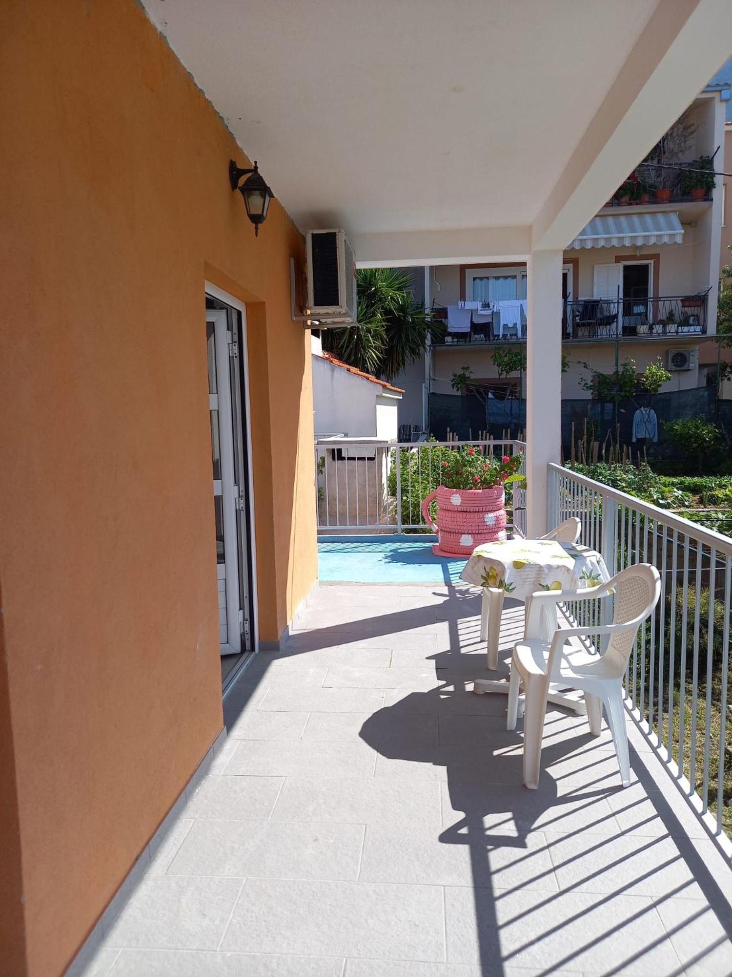 Apartment Zrno Makarska Exteriör bild